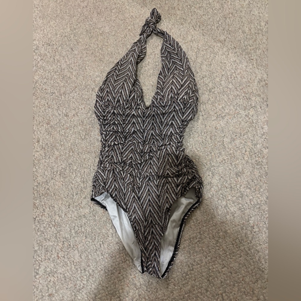 Victoria’s Secret structured ikat swimsuit XS